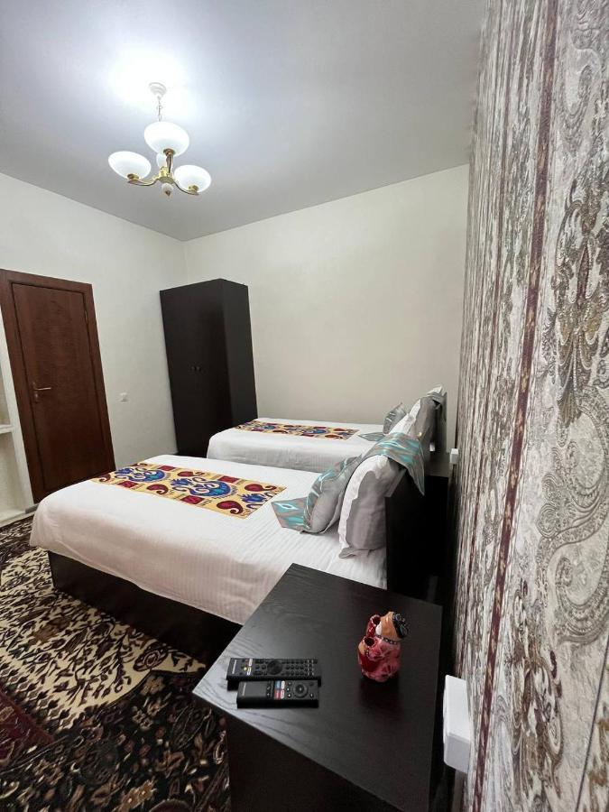 Old Safari Golden Location Guest House Buchara Zewnętrze zdjęcie