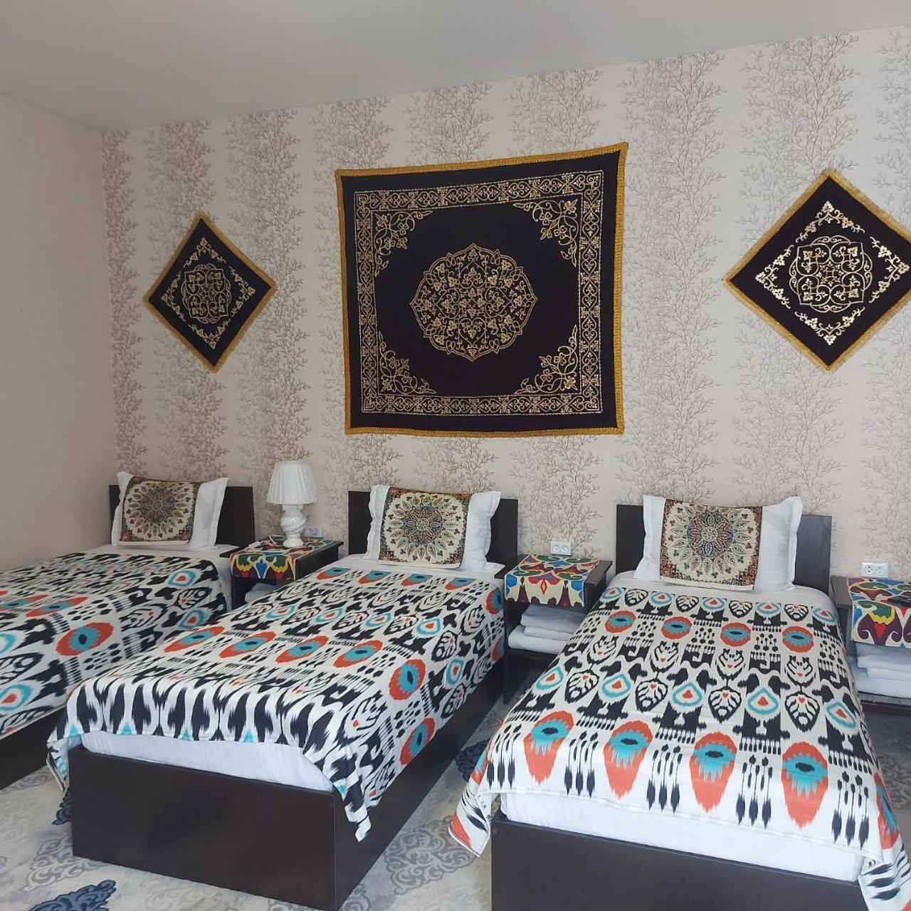 Old Safari Golden Location Guest House Buchara Zewnętrze zdjęcie