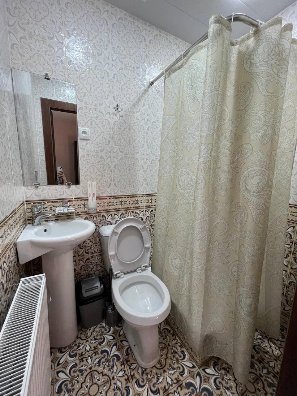 Old Safari Golden Location Guest House Buchara Zewnętrze zdjęcie